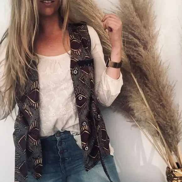 ANTHROPOLOGIE ELEVENSES Tribal Geometric Print Maroon Gold Belted Button Vest XS - Picture 9 of 11